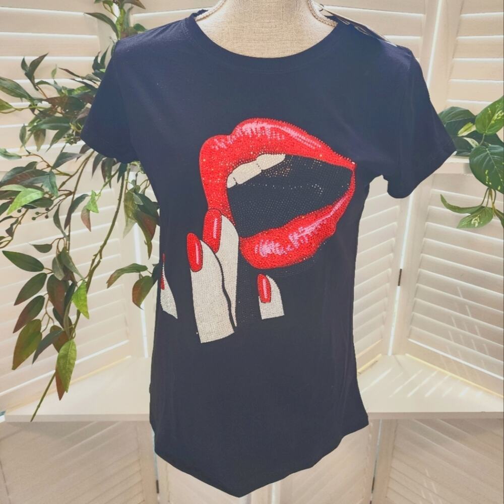 VINIZBENA LIP STUDDED SHORT SLEEVE BLOUSE NEW SIZE MED